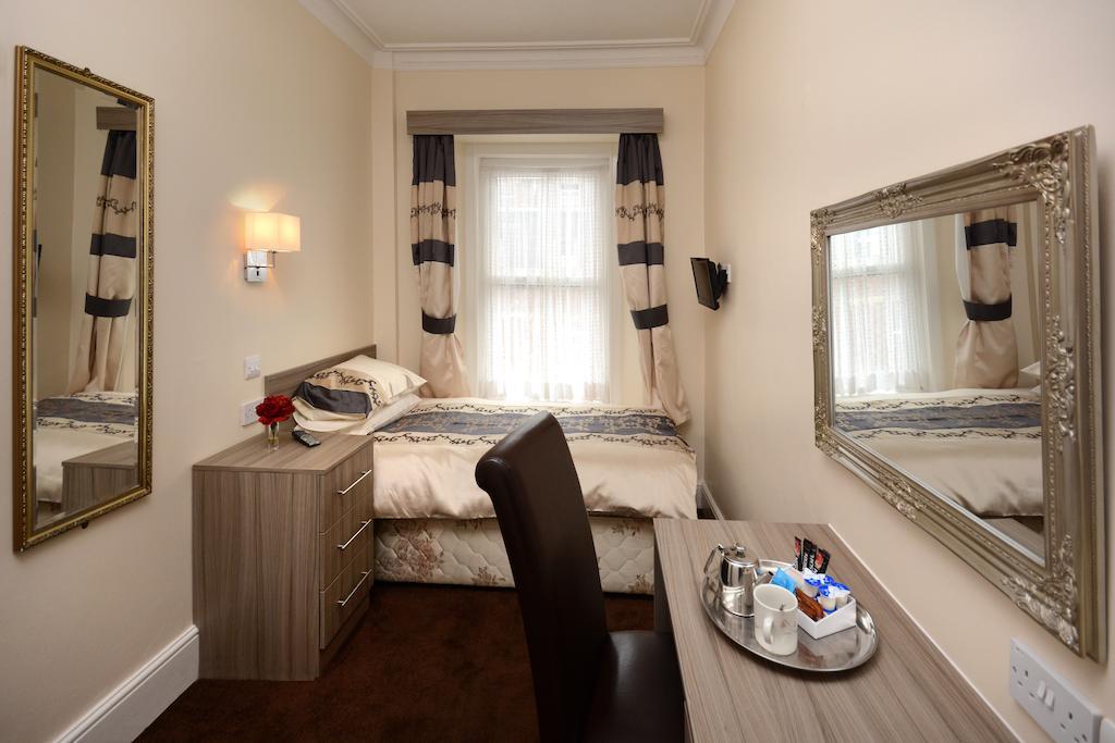Gascony Hotel Майнгед Екстер'єр фото